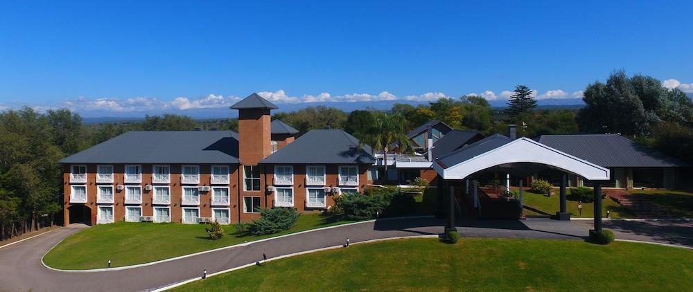 Howard Johnson Hotel & Spa Villa General Belgrano Luaran gambar