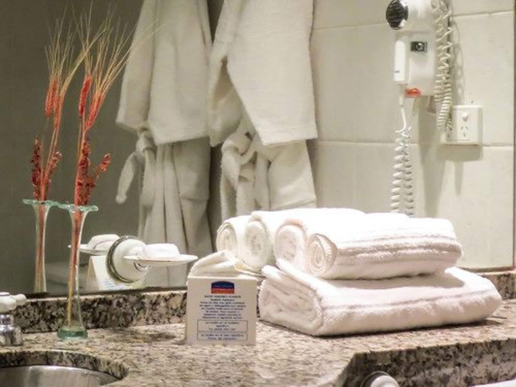 Howard Johnson Hotel & Spa Villa General Belgrano Luaran gambar
