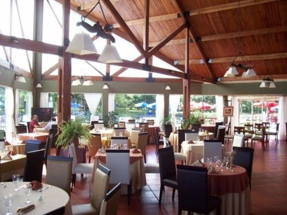 Howard Johnson Hotel & Spa Villa General Belgrano Luaran gambar